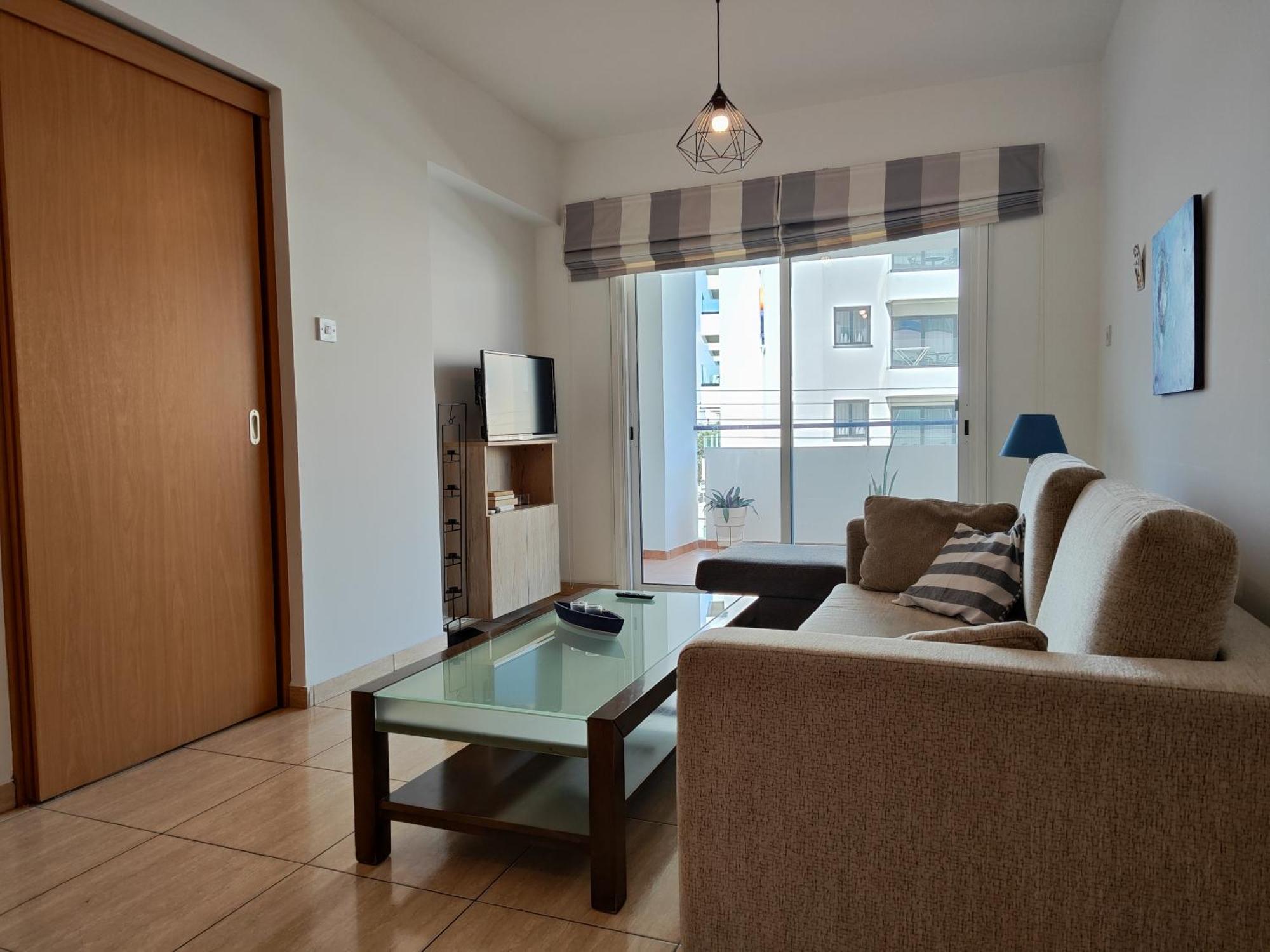 Carisa Downtown With Rooftop Pool Larnaca Ngoại thất bức ảnh
