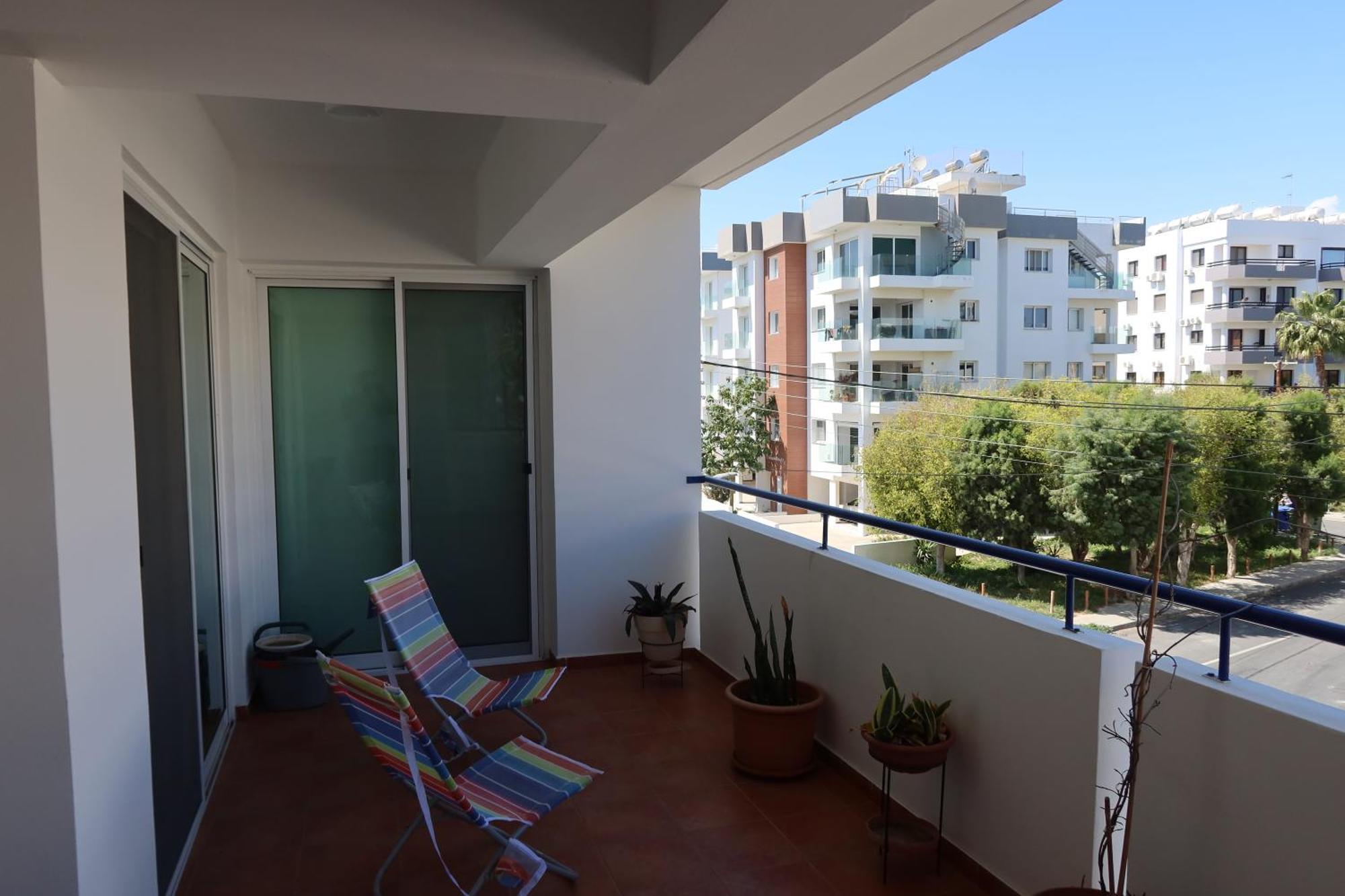 Carisa Downtown With Rooftop Pool Larnaca Ngoại thất bức ảnh