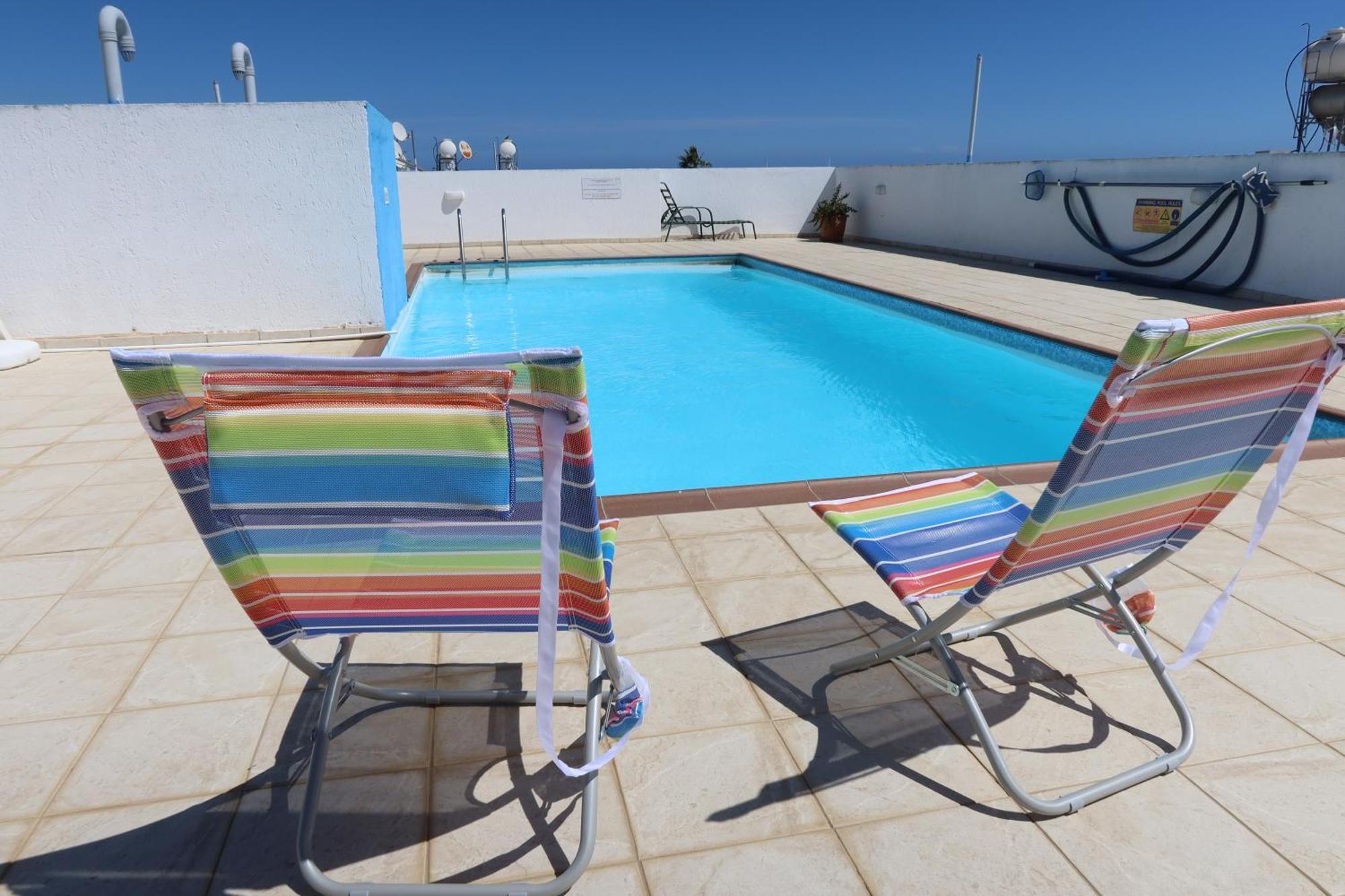 Carisa Downtown With Rooftop Pool Larnaca Ngoại thất bức ảnh